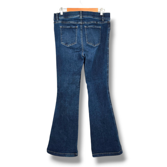 Spanx Women's Pull On Dark Wash Back Pockets Wide Leg Flare Jeans Size XL - Picture 2 of 11
